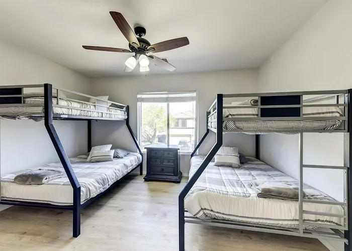 Putting Green, Pool & Spa: In Queen Creek! * Queen Creek