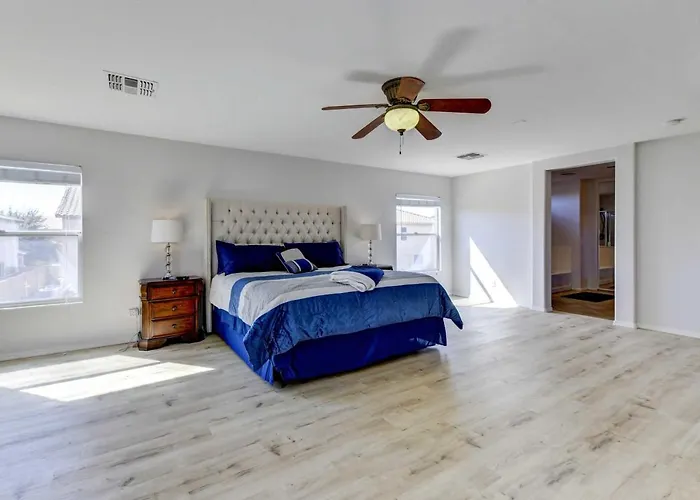 Putting Green, Pool & Spa: In Queen Creek! * Queen Creek
